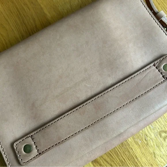 Madewell The Morgan Crossbody Bag Purse Tan Magnet Closure Inner Mirror - Picture 2 of 9